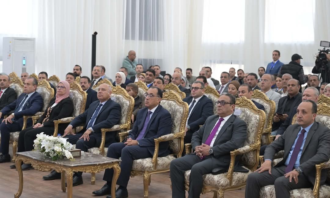 مدبولي يفتتح فعاليات الطرح الأول لمصانع كاملة التجهيزات للمستثمرين بمدينة الجلود بالروبيكي